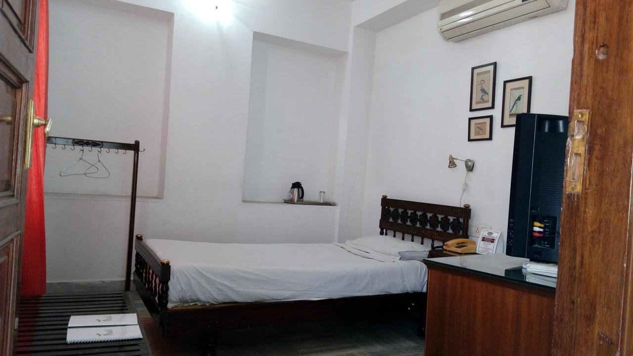Ambavgarh Retreat Hotel Udaipur Room photo